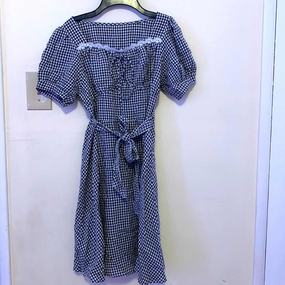 Unbranded dress with front bow, made in Korea